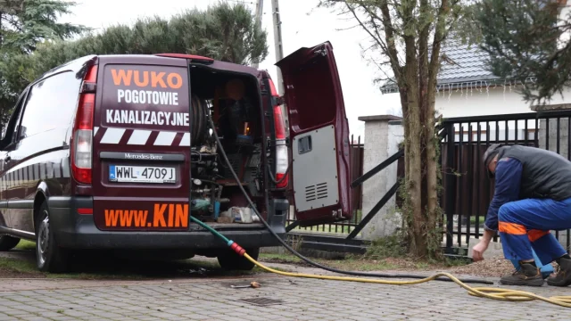 Udrażnianie i przepychanie rur kanalizacji
